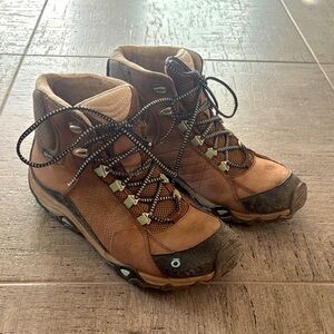 Women's Brown Hiking Boots